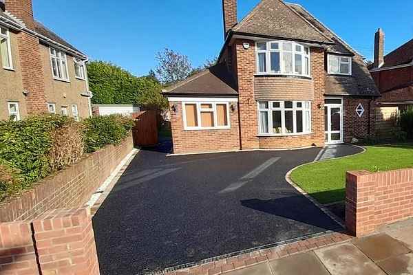 Tarmac Driveway Parking Areas 